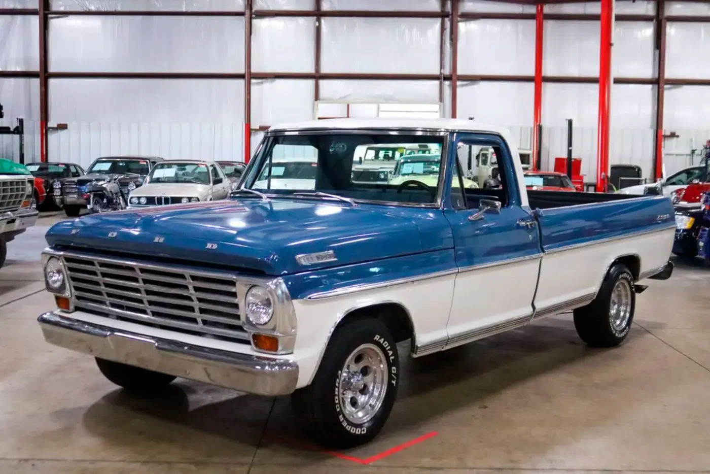 1967 Ford F100 — photograph 1 of 10