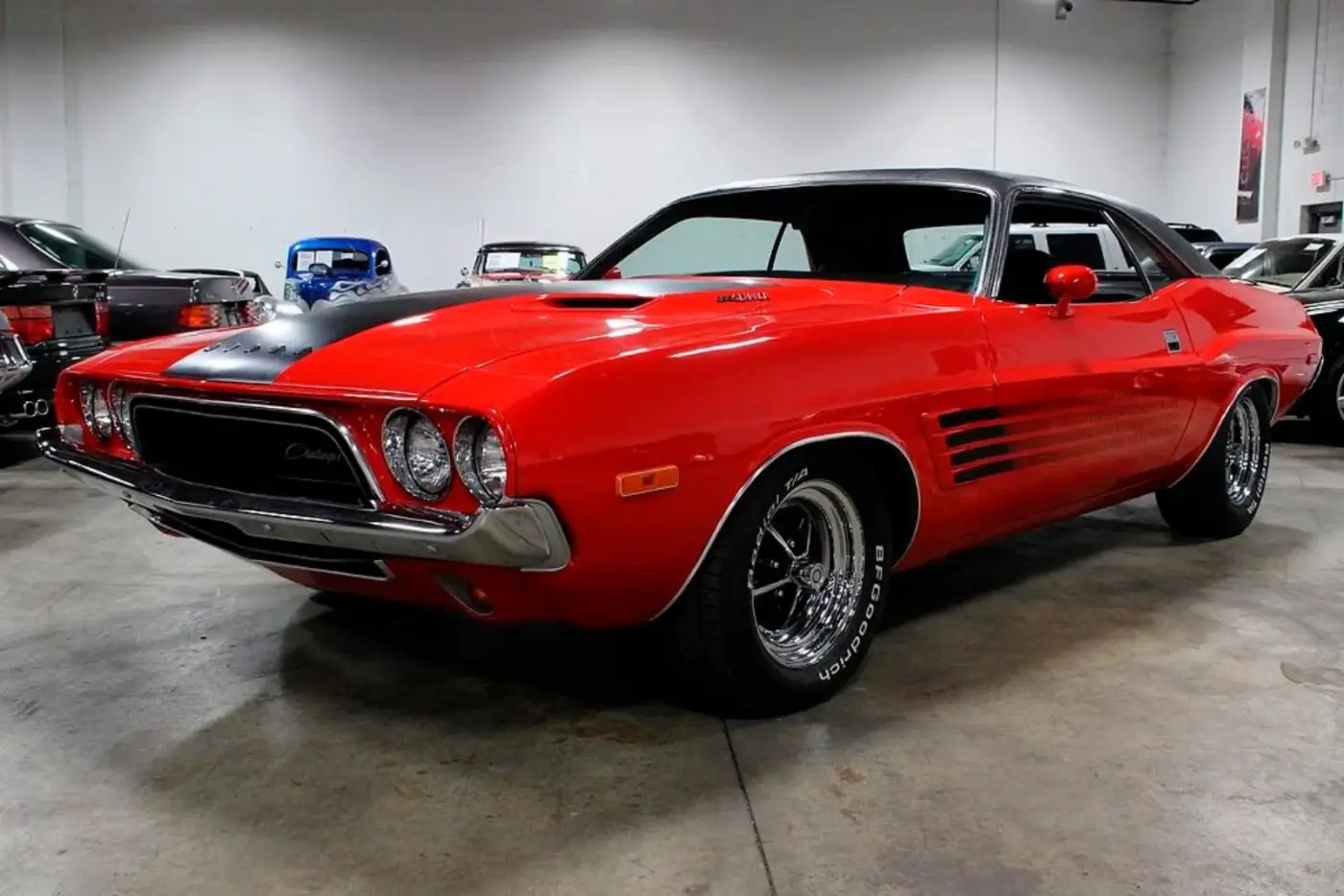 1973 Dodge Challenger — photograph 1 of 10
